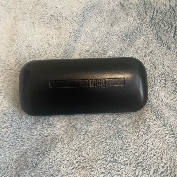 Alexander McQueen Gold and Brown Sunglasses - Picture 4 of 6